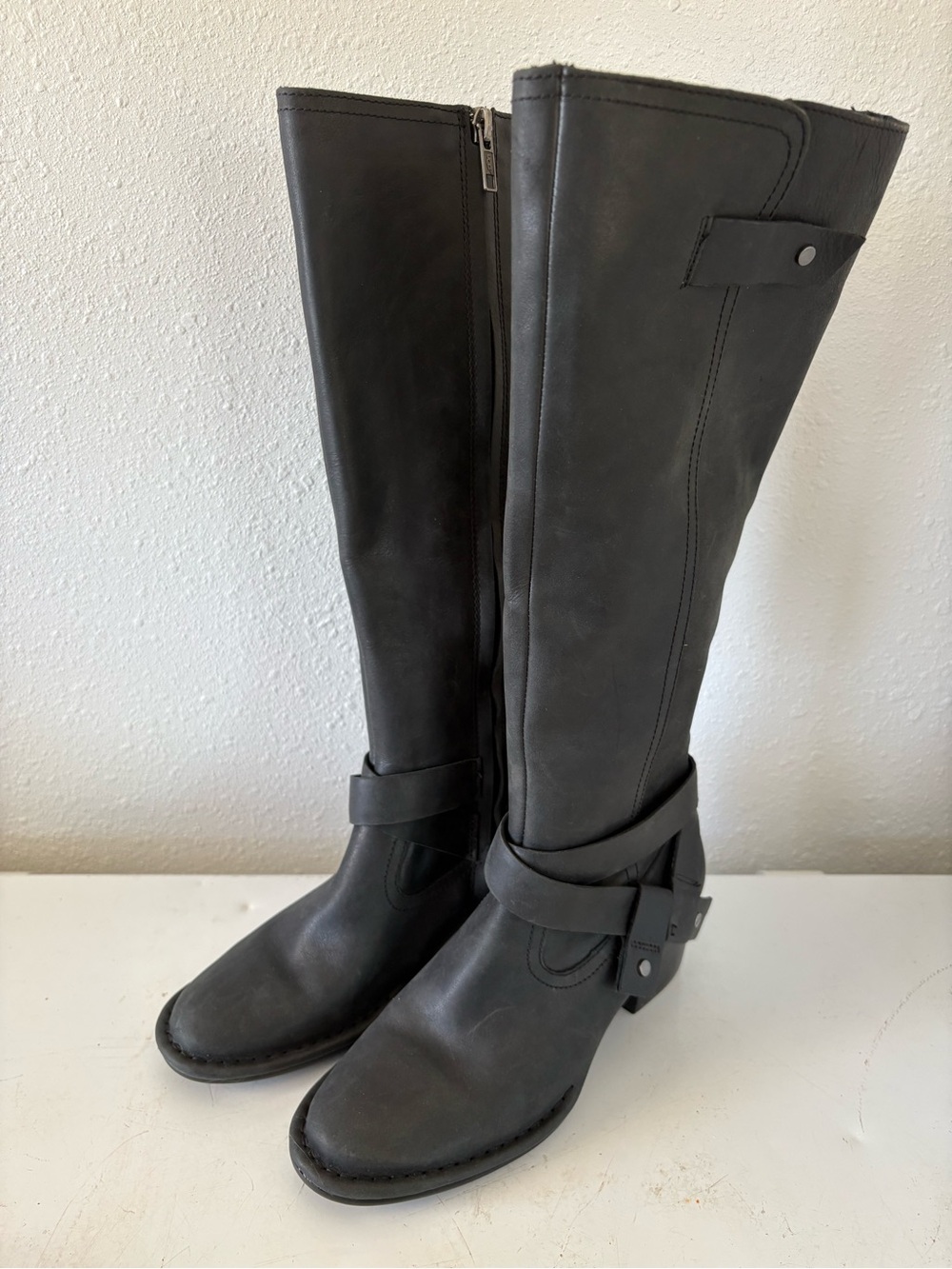 UGG Black Leather Tall Harness Moto Boots Women’s Size 5 – New Without Box